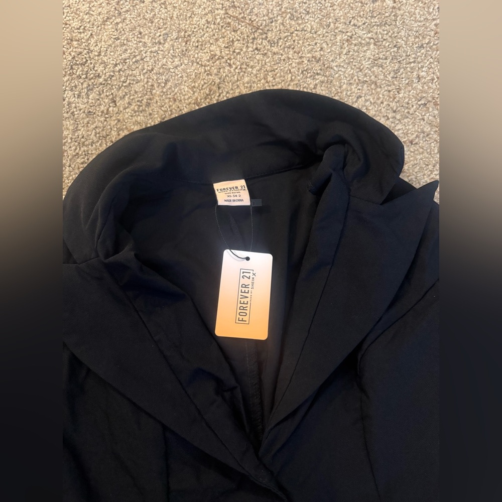 Forever 21 Black Tailored Blazer - Picture 5 of 6